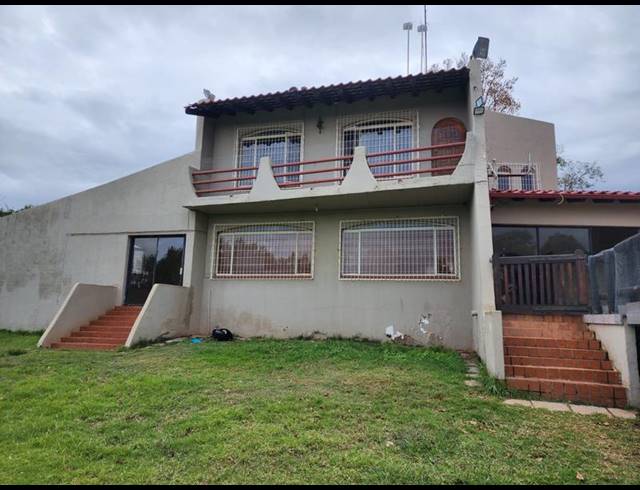 2 BEDROOM PROPERTY TO RENT IN BLIGNAUTSRUS